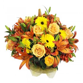 Canastillo Mediano de Rosas Damasco Liliums Naranjos