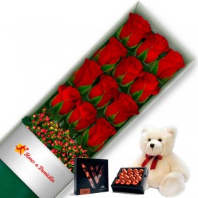 OFERTA CAJA DE 12 ROSAS ROJAS MAS PELUCHE Y CHOCOLATE GRAGEA