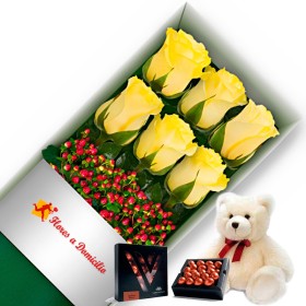 OFERTA CAJA DE 6 ROSAS AMARILLAS MAS PELUCHE Y CHOCOLATE GRAGEA