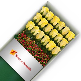 CAJA 18 ROSAS AMARILLAS