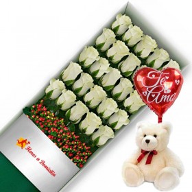 OFERTA DE CAJA CON 24 ROSAS ROSADAS MAS PELUCHE Y GLOBO TE AMO